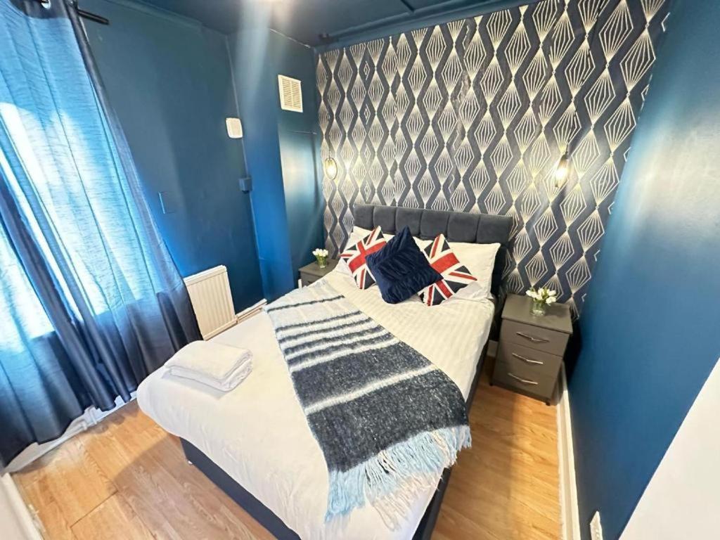 Appartamento Three Bedroom Near Central *