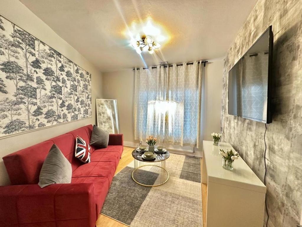 Three Bedroom Near Central Appartamento Londra